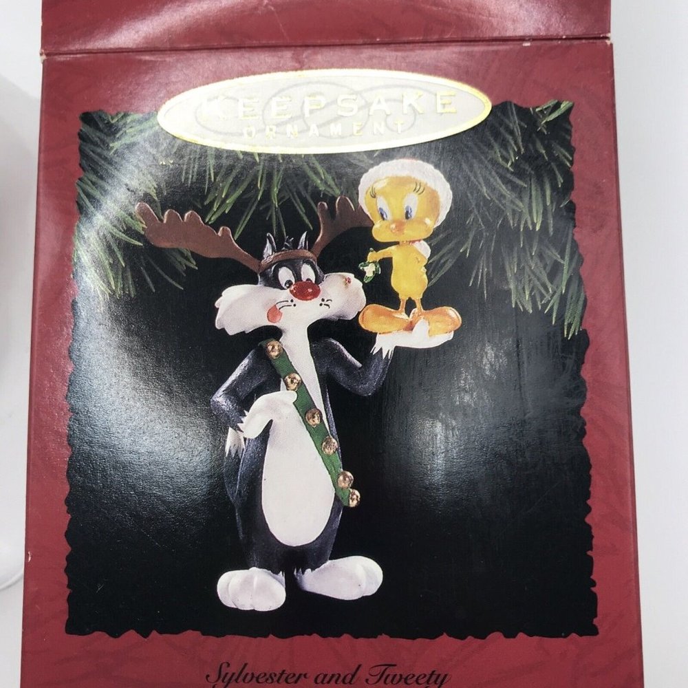 1993 SYLVESTER & TWEETY Bird HALLMARK ORNAMENT w/ BOX Nib